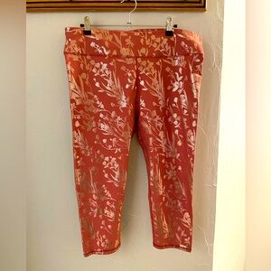 Fabletics gold-foil floral define PowerHold mid-rise Capri